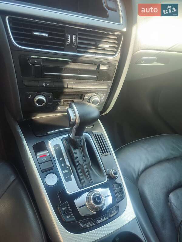 Седан Audi A4 2014 в Киеве