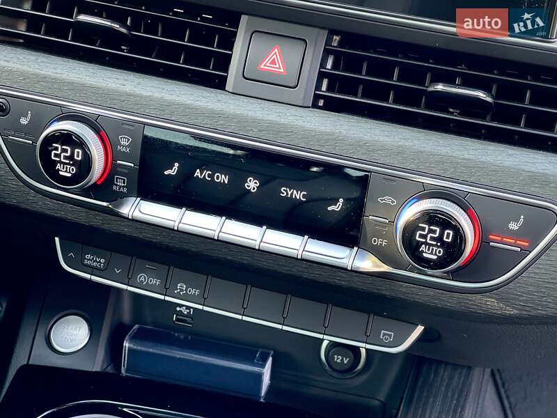 Седан Audi A4 2019 в Киеве