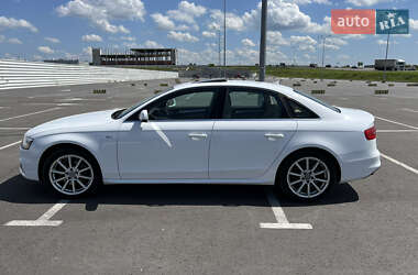 Седан Audi A4 2015 в 