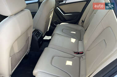 Седан Audi A4 2015 в 