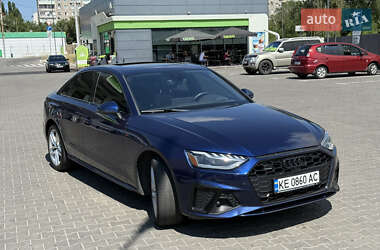 Седан Audi A4 2020 в 