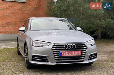 Седан Audi A4 2017 в 