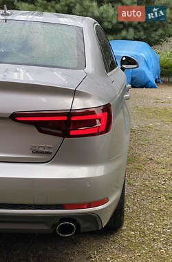 Седан Audi A4 2017 в 