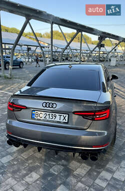 Седан Audi A4 2017 в 