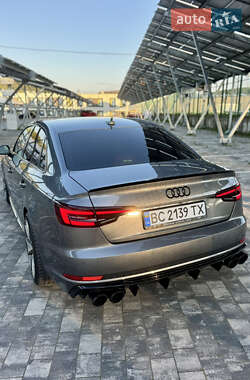 Седан Audi A4 2017 в 