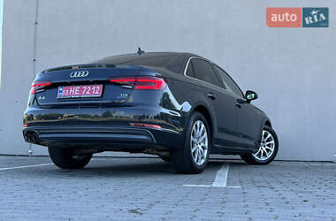 Седан Audi A4 2018 в 