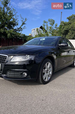Седан Audi A4 2011 в 