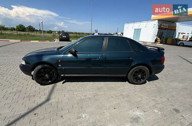 Седан Audi A4 1995 в 
