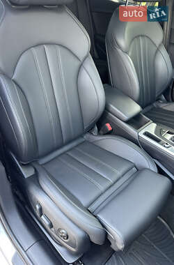 Седан Audi A4 2018 в 