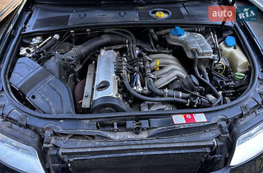 Седан Audi A4 2002 в 