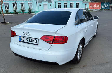 Седан Audi A4 2011 в 