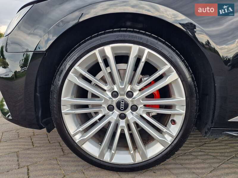Седан Audi A4 2017 в Стрые
