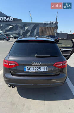 Универсал Audi A4 2015 в 