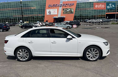 Седан Audi A4 2018 в 