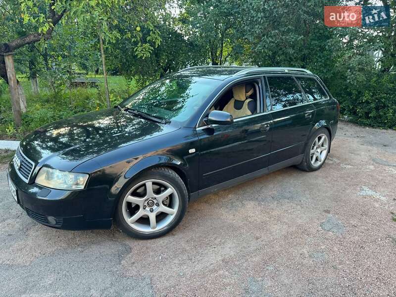 Универсал Audi A4 2002 в 