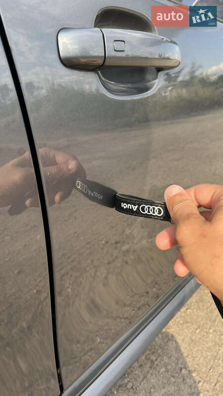 Седан Audi A4 2014 в Киеве