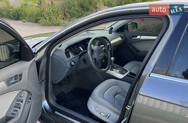 Седан Audi A4 2014 в Киеве