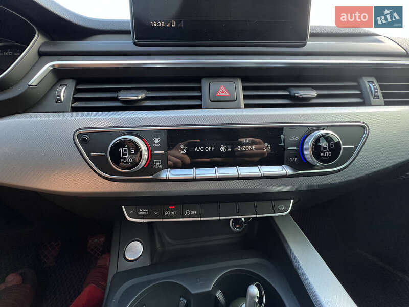 Универсал Audi A4 2016 в Каменке-Бугской