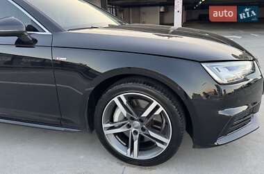 Седан Audi A4 2018 в 