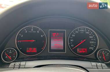 Седан Audi A4 2002 в 