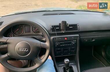 Седан Audi A4 2002 в 