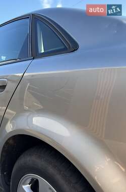 Седан Audi A4 2002 в 