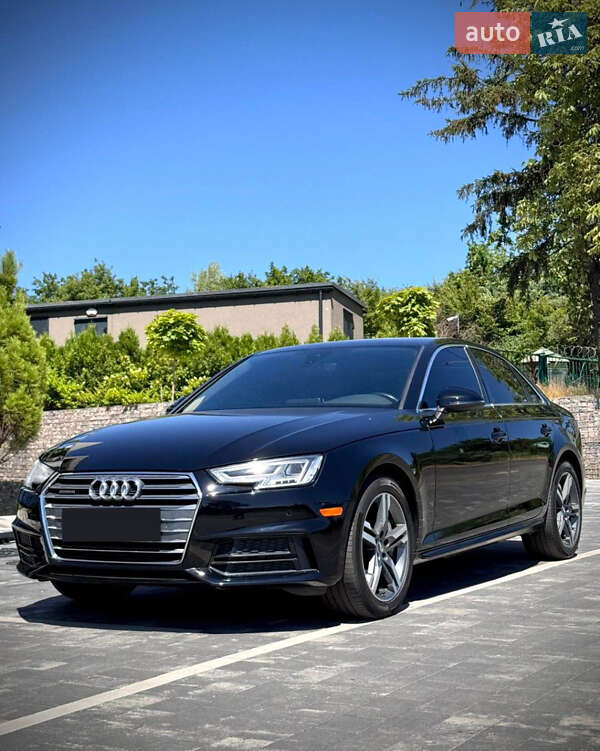 Седан Audi A4 2016 в Ужгороде