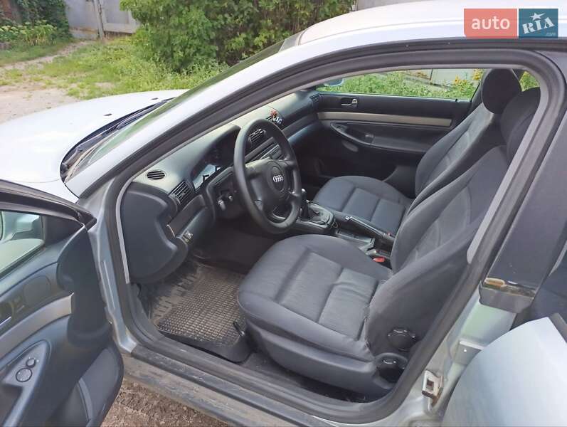 Седан Audi A4 1998 в Харькове