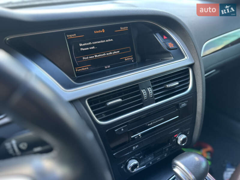 Седан Audi A4 2015 в Києві