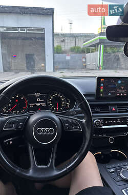 Седан Audi A4 2016 в 