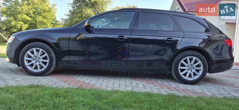 Универсал Audi A4 2013 в Снятине