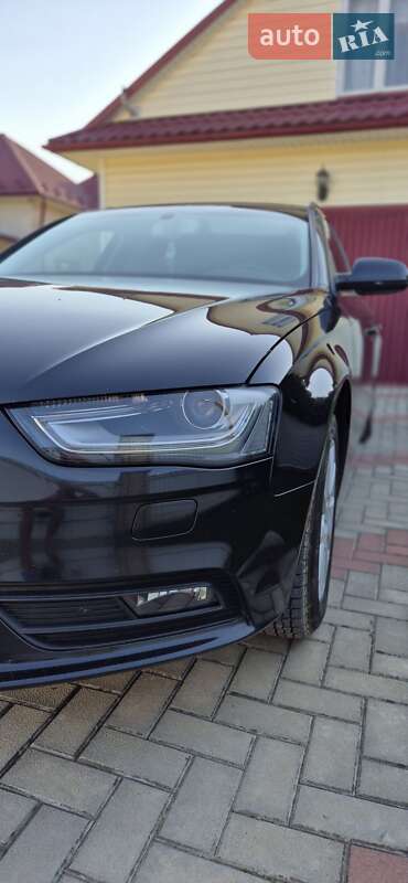 Универсал Audi A4 2013 в Снятине