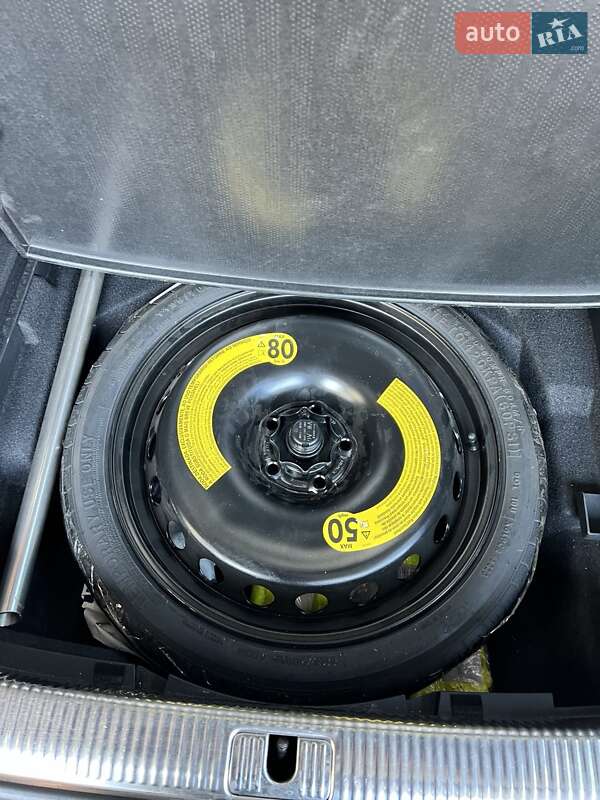 Универсал Audi A4 2016 в Каменке-Бугской