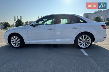 Седан Audi A4 2016 в 