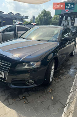 Седан Audi A4 2010 в 