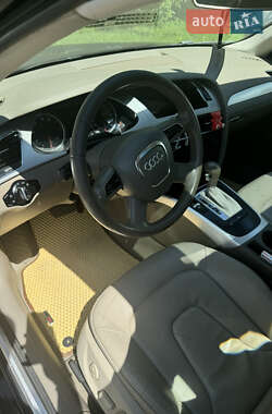 Седан Audi A4 2010 в 