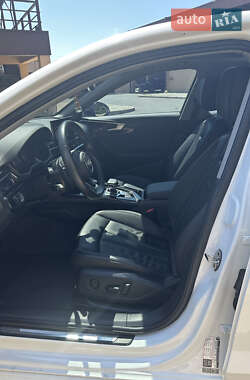 Седан Audi A4 2021 в 