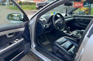 Седан Audi A4 2001 в 
