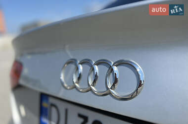 Седан Audi A4 2013 в Львове