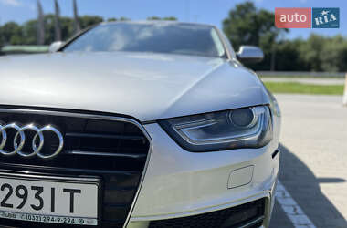 Седан Audi A4 2013 в Львове