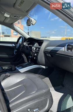 Седан Audi A4 2013 в Львове