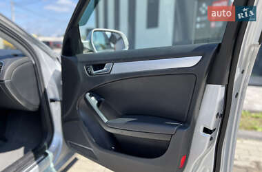 Седан Audi A4 2013 в Львове