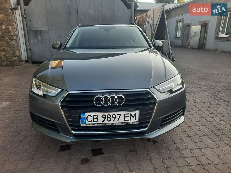 Универсал Audi A4 2016 в Десне
