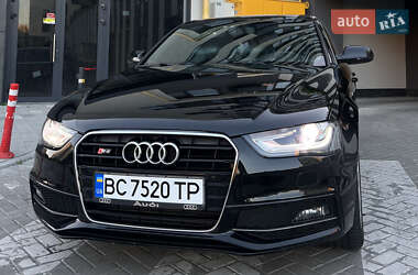 Седан Audi A4 2014 в Львове