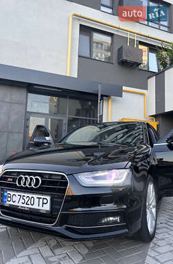 Седан Audi A4 2014 в 