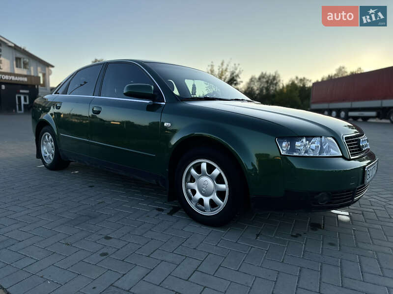 Седан Audi A4 2001 в Львове
