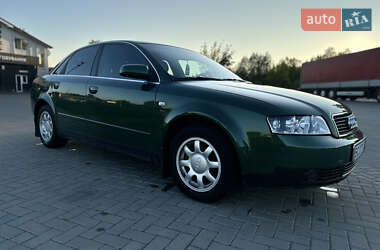 Седан Audi A4 2001 в 