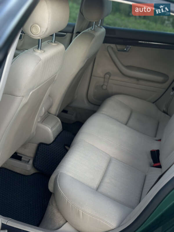Седан Audi A4 2001 в Львове