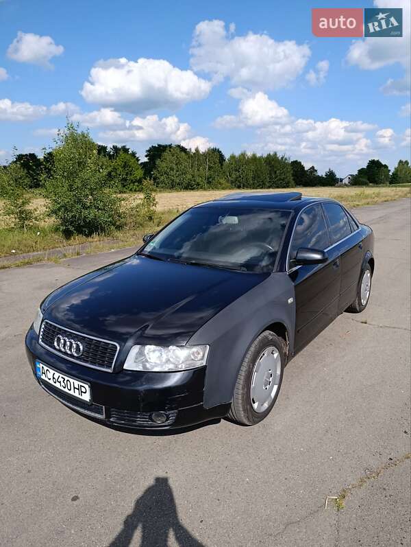 Седан Audi A4 2004 в Любешове