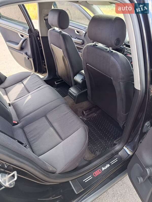 Седан Audi A4 2004 в Любешове